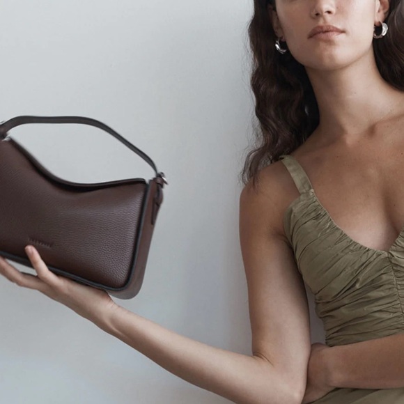 The Horse Clementine Pebbled Leather Bag in Coffee - Picture 6 of 9